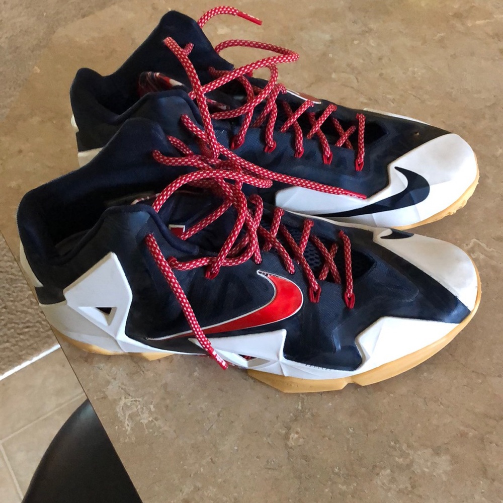 Nike Lebron 11 Independence Day
